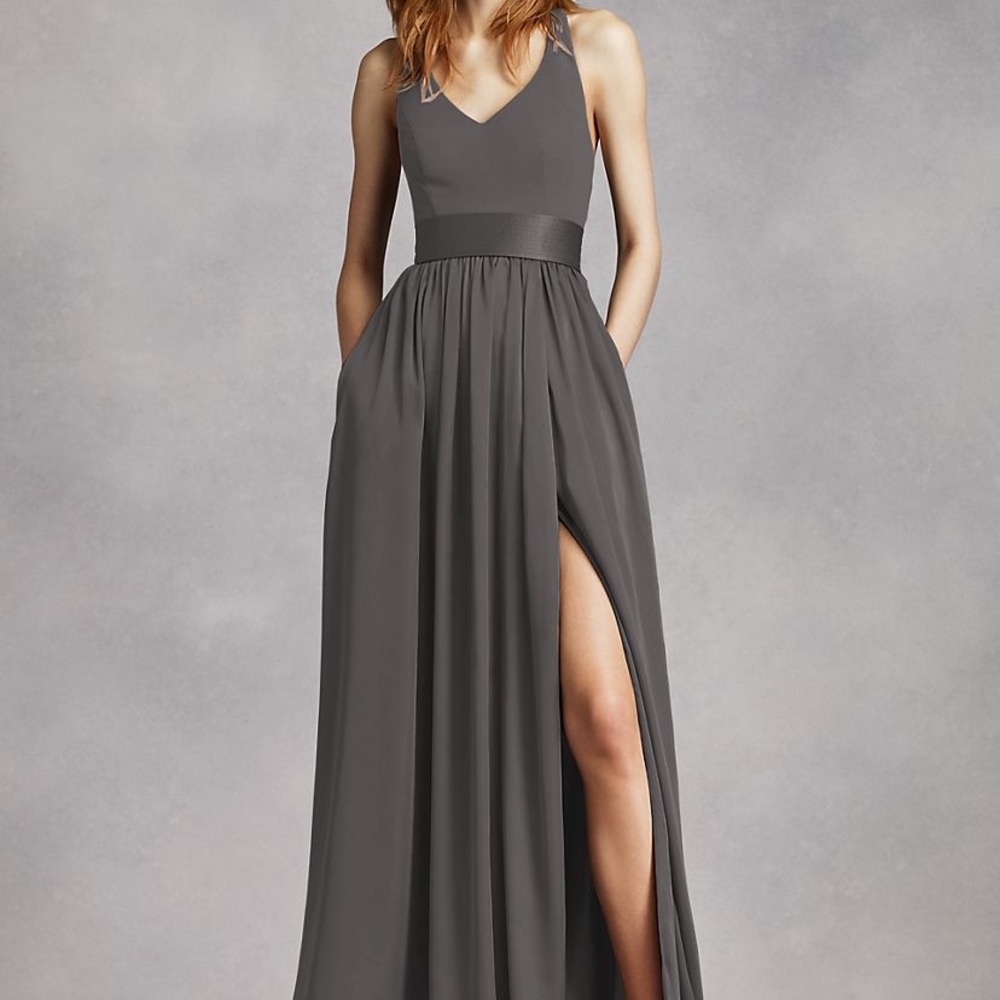 NWT Vera Wang V Neck Halter Gown w/ Sash